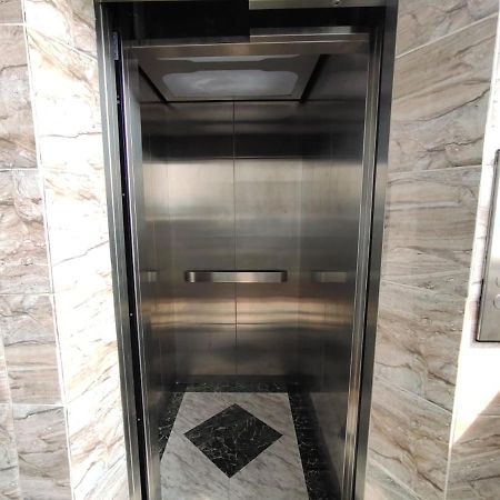 Fuji Residence Jakarta Extérieur photo